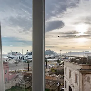 Guest house With Port View, Cagliari
