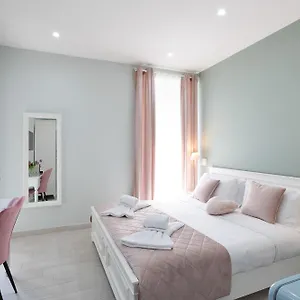 colosseo-house.it-romehotels.com/